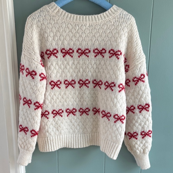 Francesca’s Sweater Red Bow Details - Picture 4 of 4